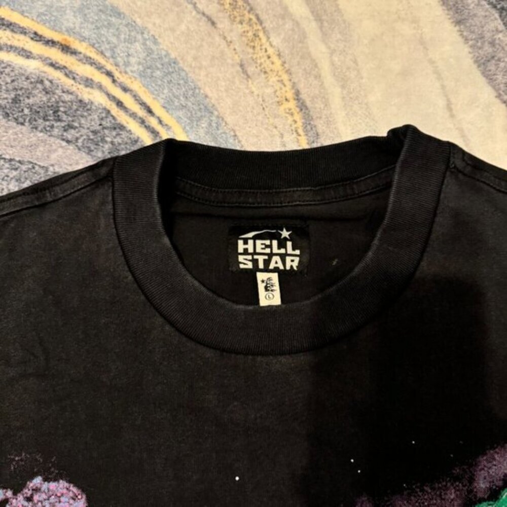 Hellstar Attacks Planet Black T-Shirt Men’s Size Large - Picture 2 of 3